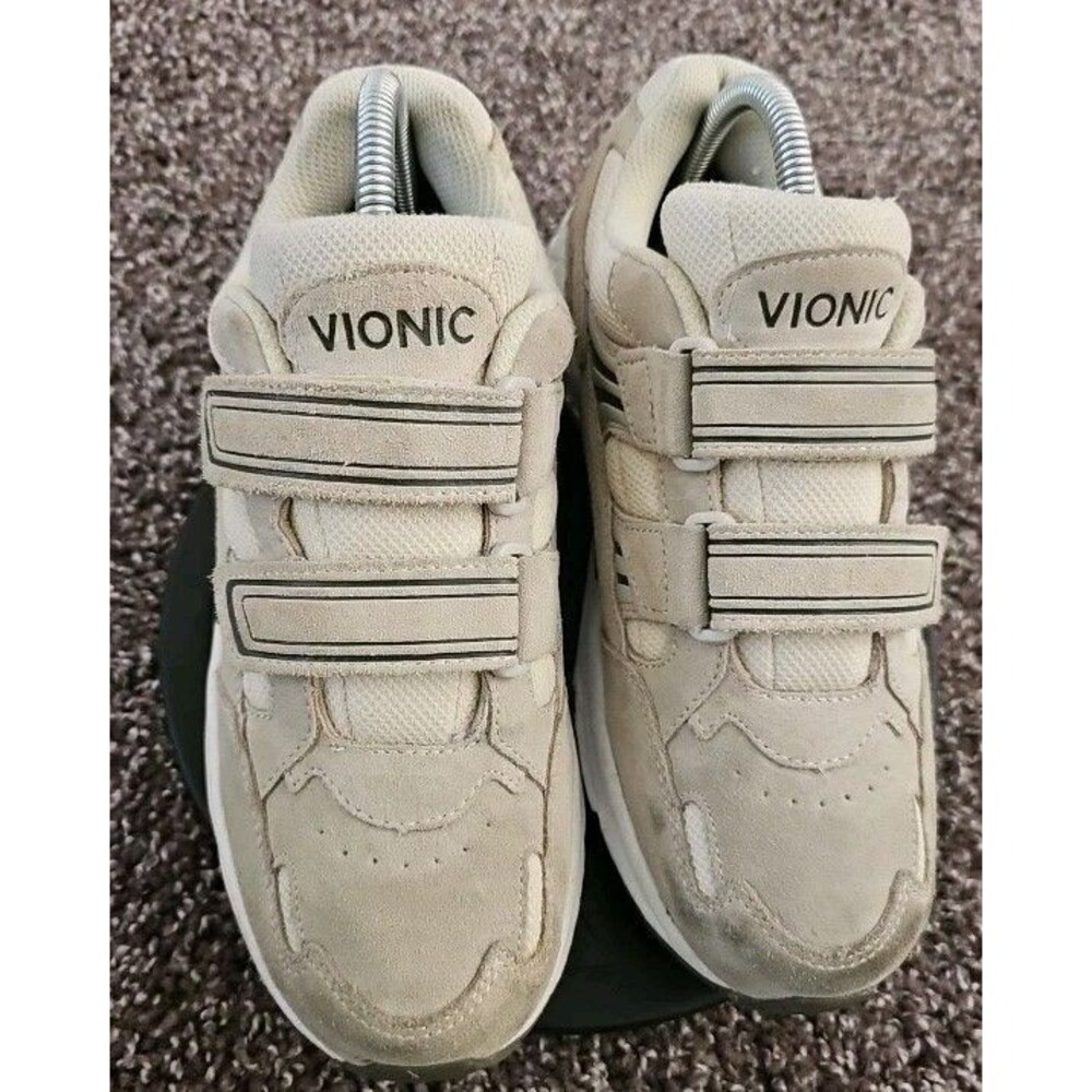 Vionic 23 Walker Suede Shoes Womens Sz 8  Cream Padded Workout Shoes